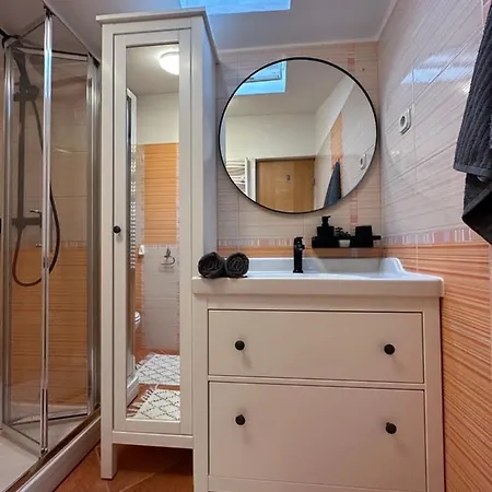 Appartement Rea ***